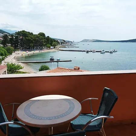 Apartment With Breakfast, By Sea Rab Town